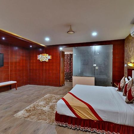 Hotel Silver Oak Bilaspur  Exterior photo