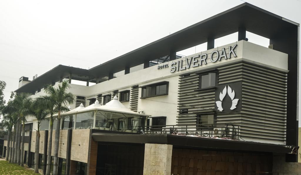 Hotel Silver Oak Bilaspur  Exterior photo