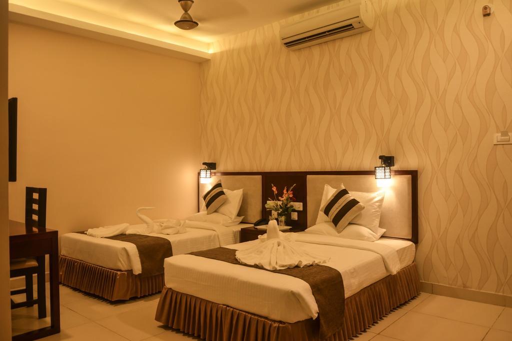 Hotel Silver Oak Bilaspur  Exterior photo